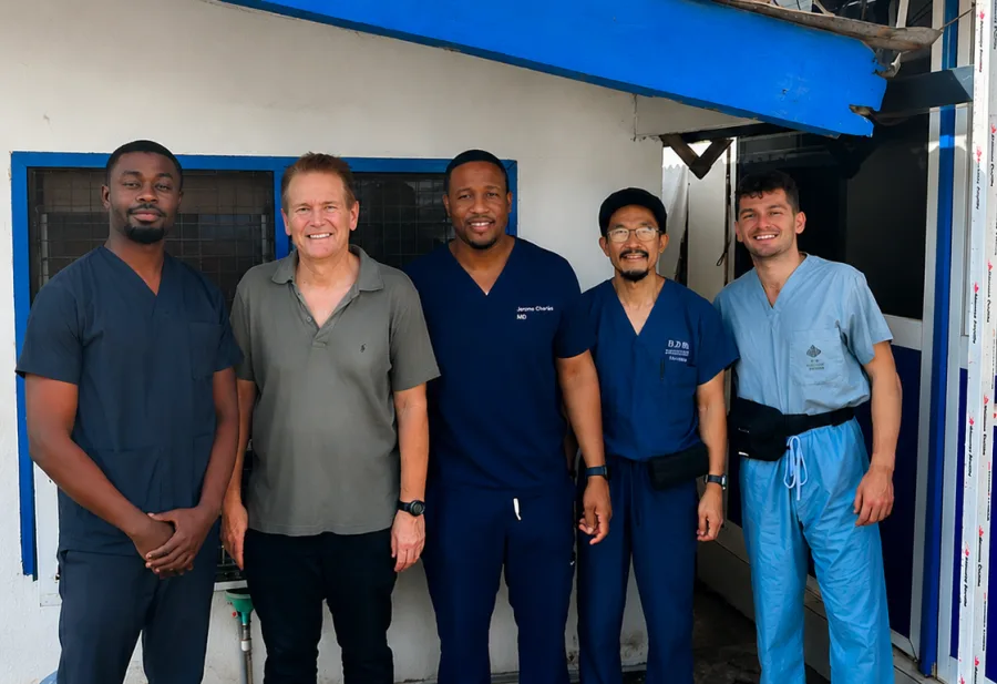 Dr. Jesse Terrell with the medical mission team outside the eye clinic
